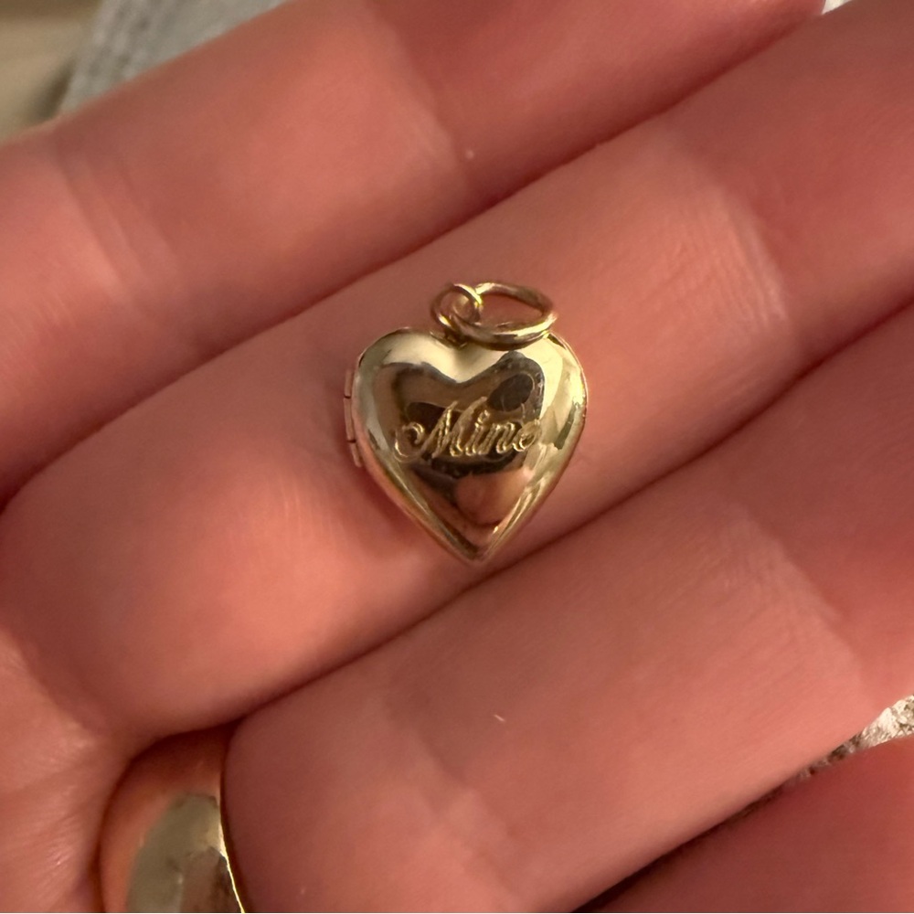 Catbird 14k Engraved Heart Locket